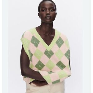 Zara Pink & Green Argyle Soft Knit Sweater Vest Women’s Small Top